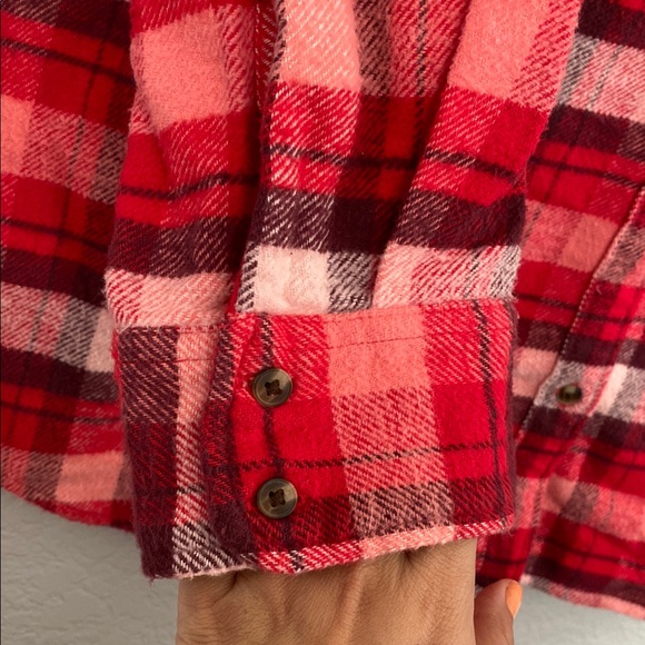 Aerie Oversized Red Flannel Button Down size Medium Red Plaid Button-Up Shirt - Picture 4 of 7